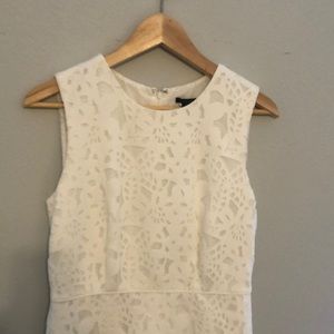 Ann Taylor white satin with lace overlay - has structure size 4